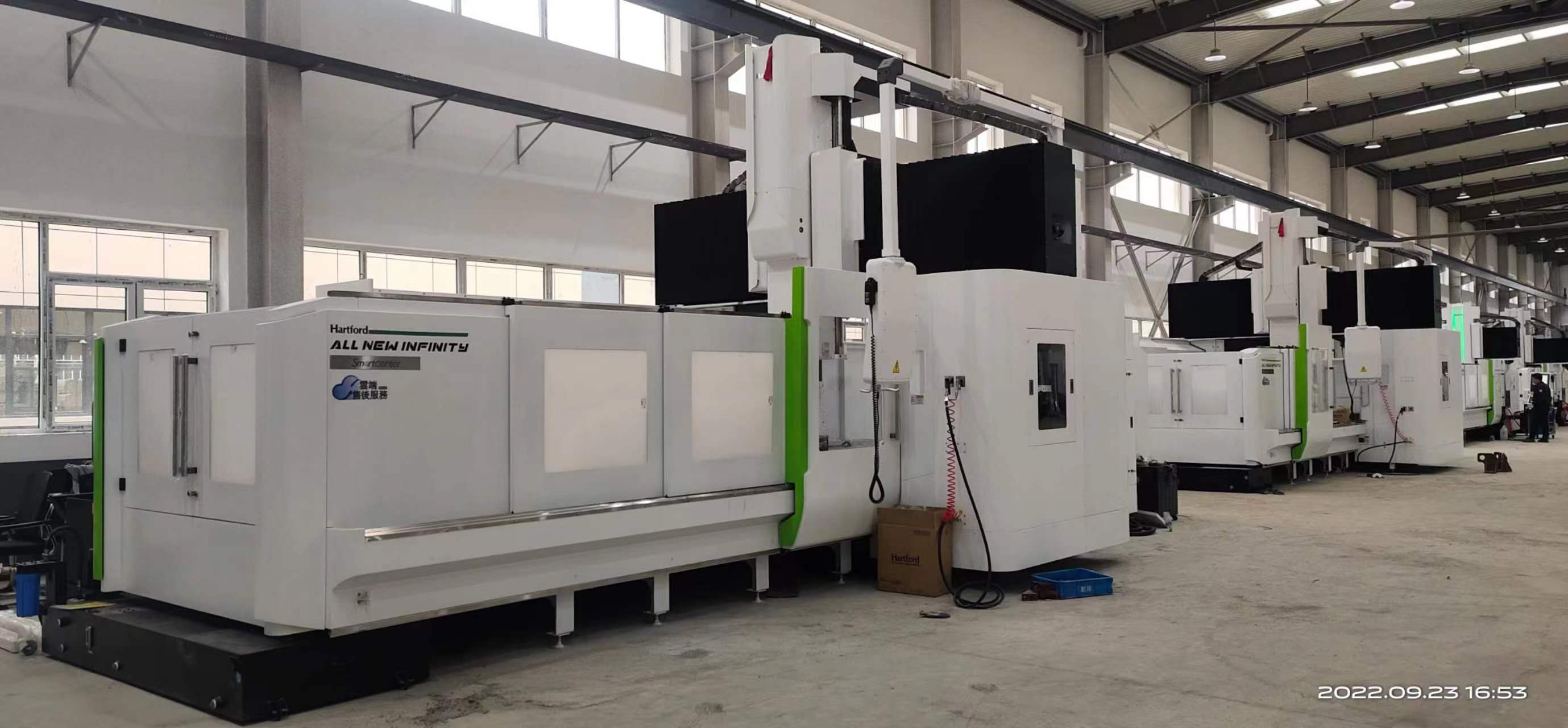 臺灣協(xié)鴻五面體加工中心交機(jī)